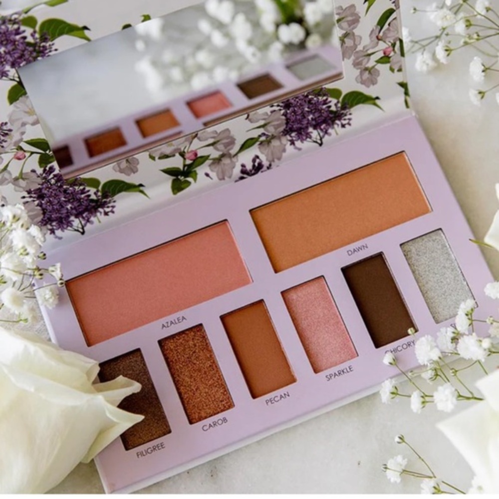Sakura + Sage - Vegan Eyeshadow & Blush Makeup Palette